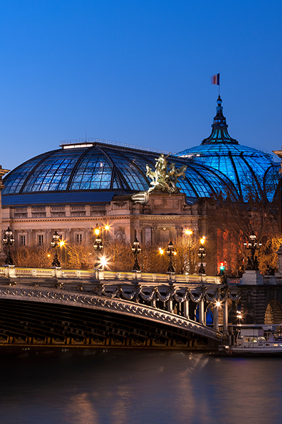 Concierge Paris-Night